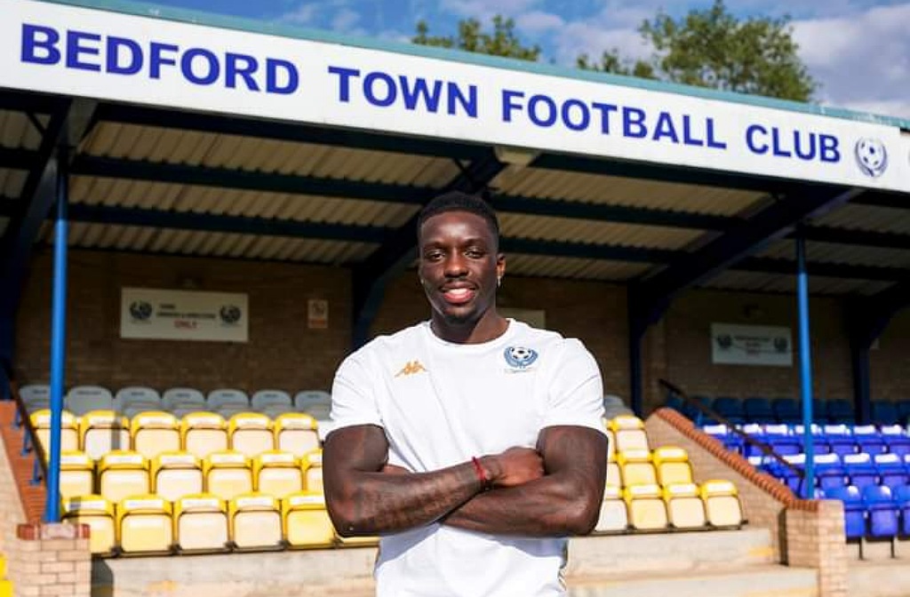 Dejon Noel-Williams signs for Bedford Town