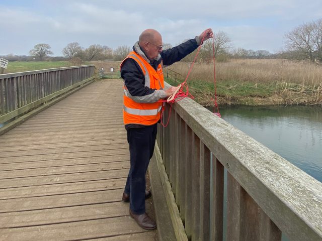 Monthly column: How clean is your river? New Data Portal keeps you informed Alan Horn testing river water at Kempston. Image BedsGOVET